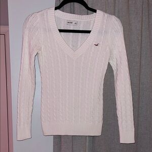 Hollister Women's V-Neck Cable Knit Sweater in White